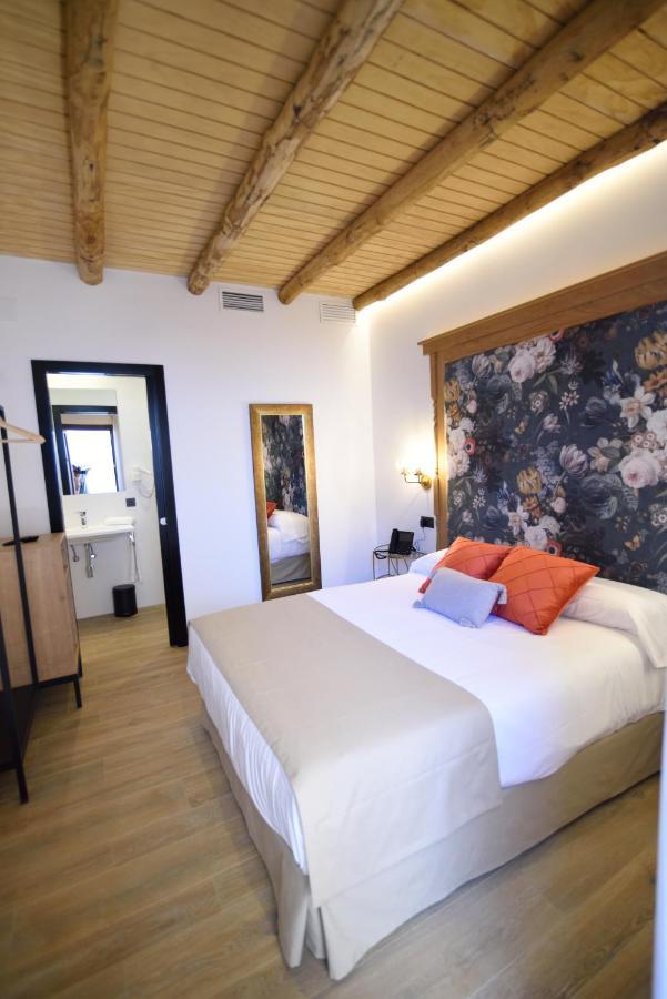 Hostal Rural Santa Habitaciones Aldea Dエル・ロシオ エクステリア 写真