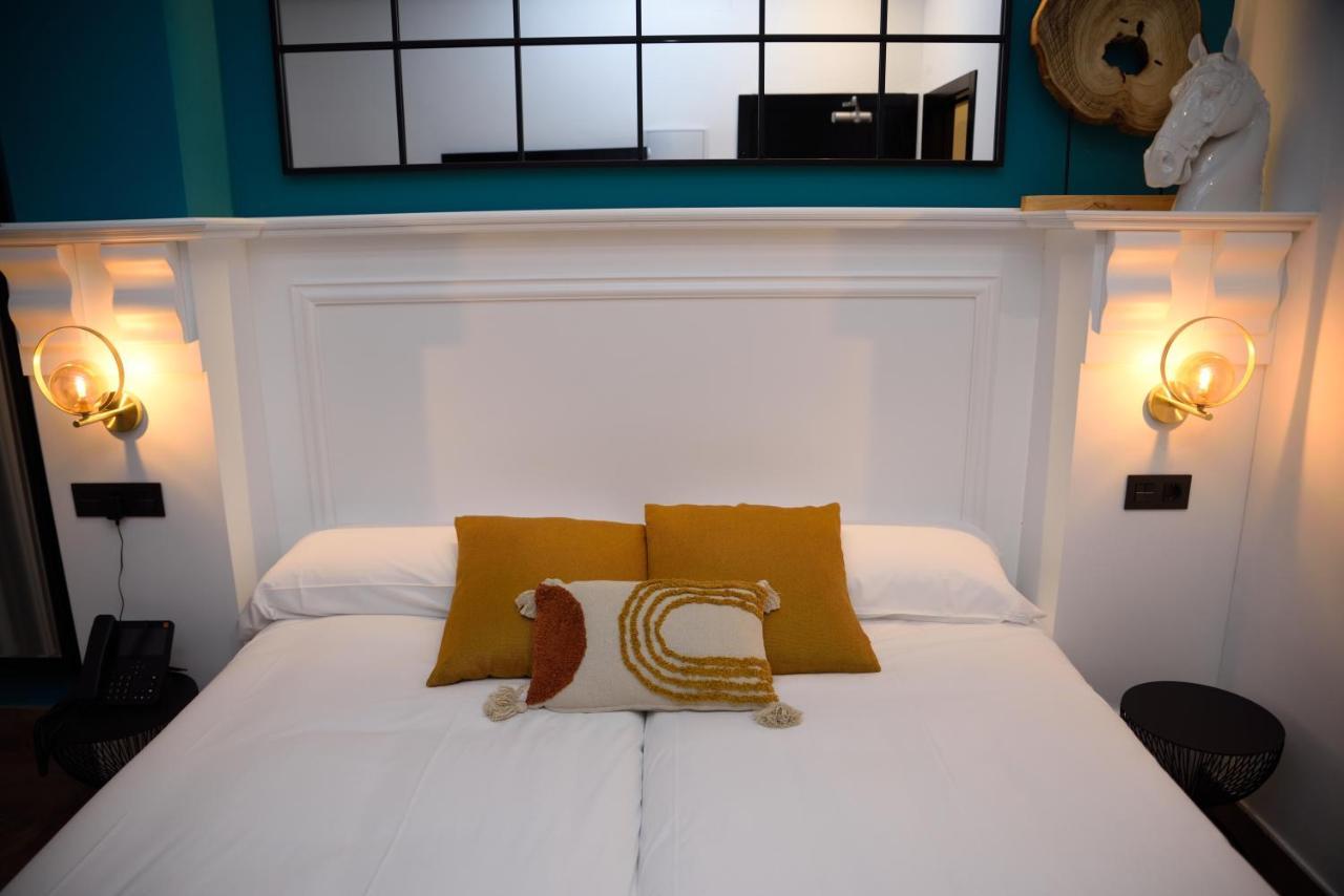 Hostal Rural Santa Habitaciones Aldea Dエル・ロシオ エクステリア 写真